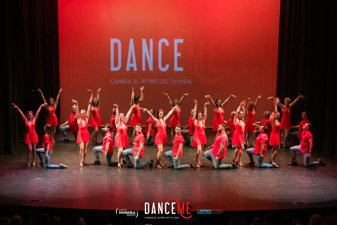 Actuación de baile Dance Me