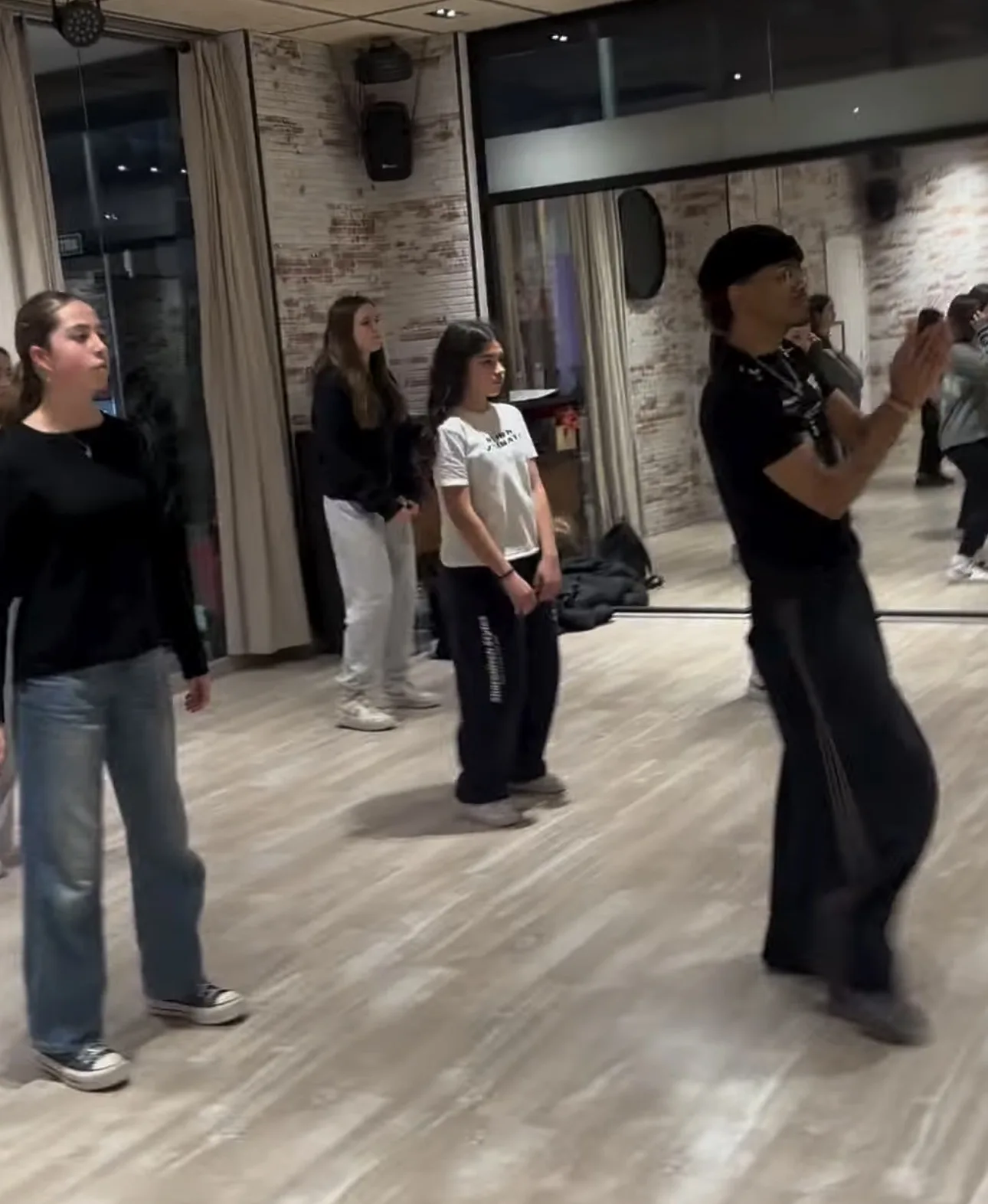 Clase Urban Hip Hop — Dance Me Castelldefels